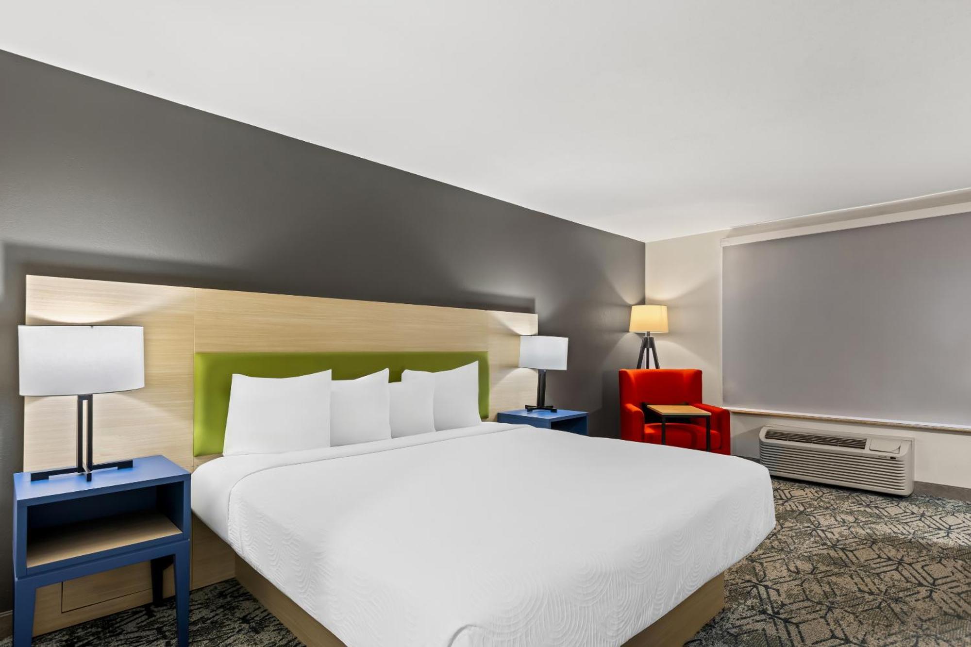 Country & By Radisson, Savannah I-95 North, Ga Hotel